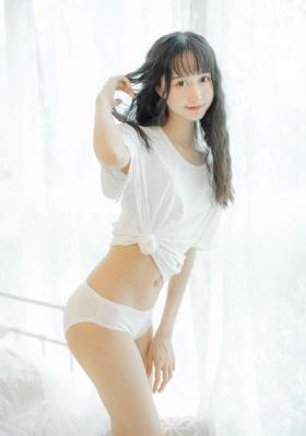 舌头往下舔到一个硬硬的疙瘩_1080P高清免费观看